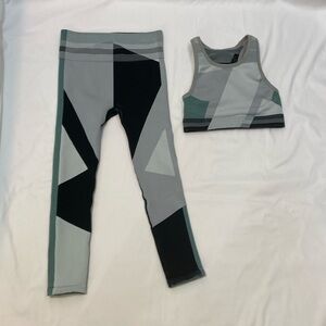 Nike Sculpt Lux Icon Clash Women’s Green Multi Colored Shorts Bra &Tights.Size-L